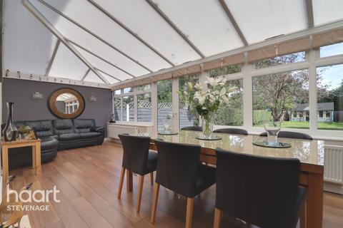 31 Shephall Green, Stevenage, SG2 9XS