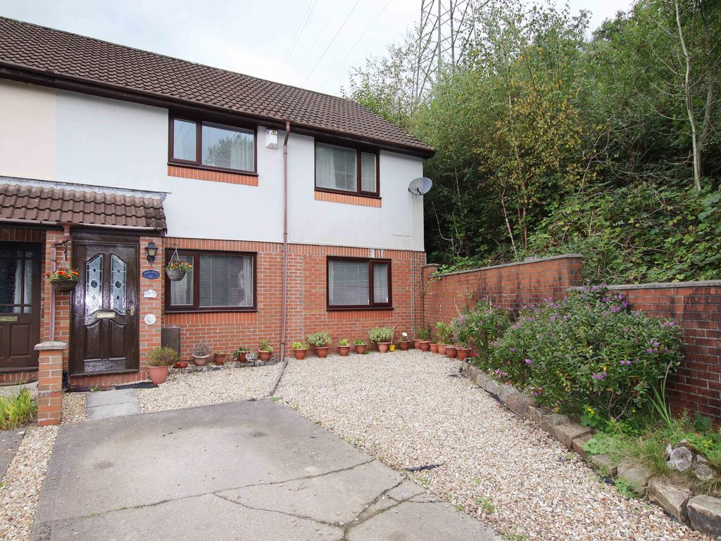 Ynys Hir, Coed Y Cwm, CF37 3JF 4 bed end of terrace house £255,000