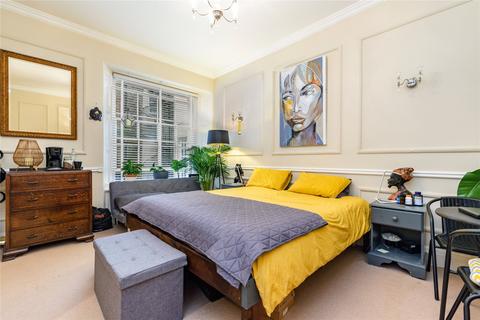 Flat 1, Royal Marina Court Beacon Terrace, Torquay, TQ1 2BJ