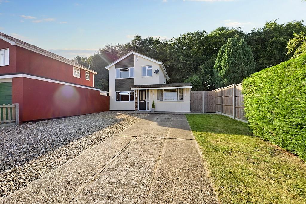 Woodlands Drive, Thetford 4 bed detached house £300,000