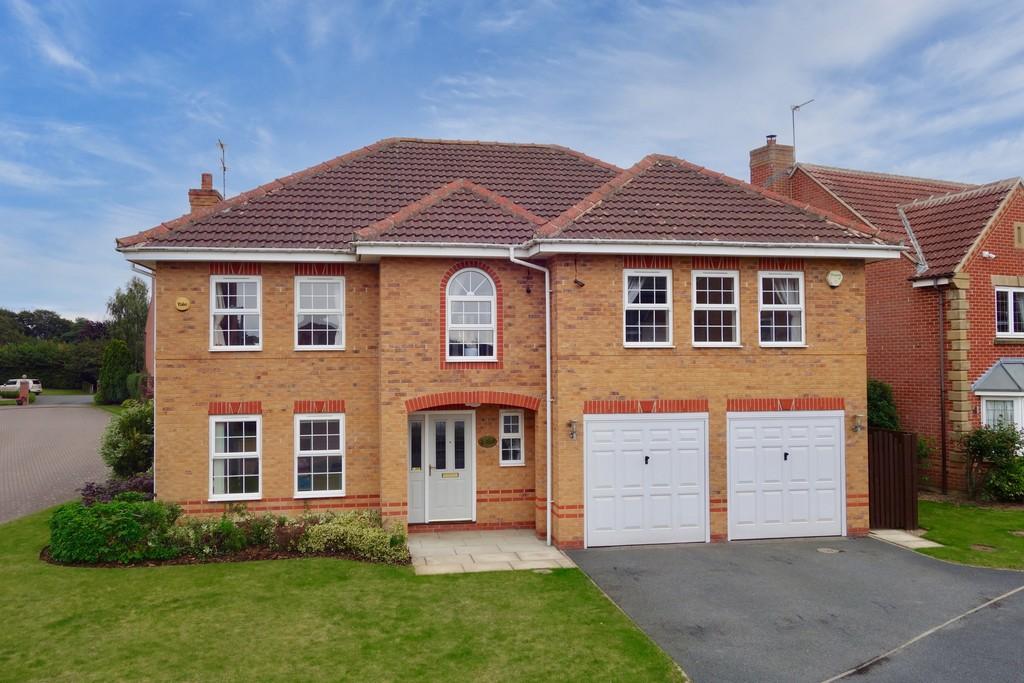 Albright Close, Pocklington 5 bed detached house £500,000