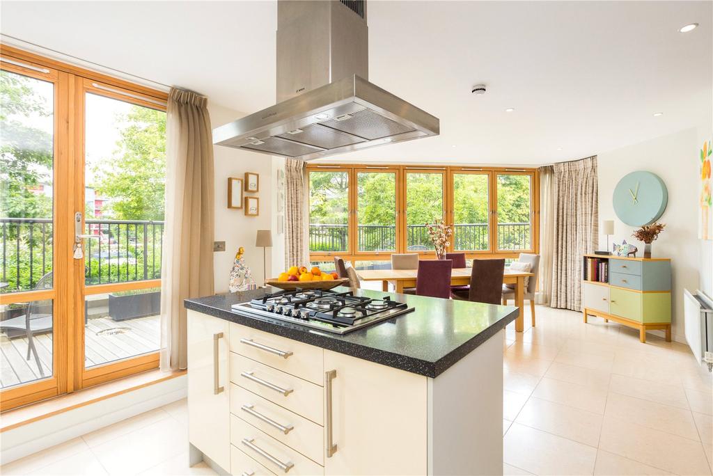 Kitchen/Dining