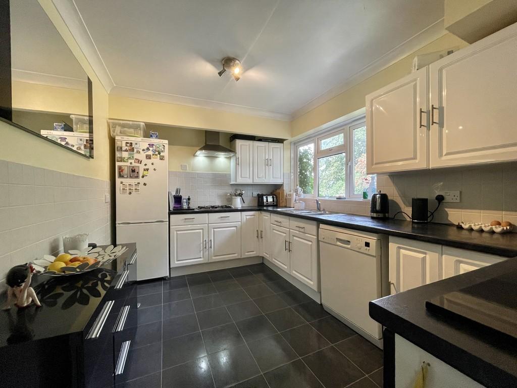 Rosebery Avenue, Hythe 4 bed £289,950