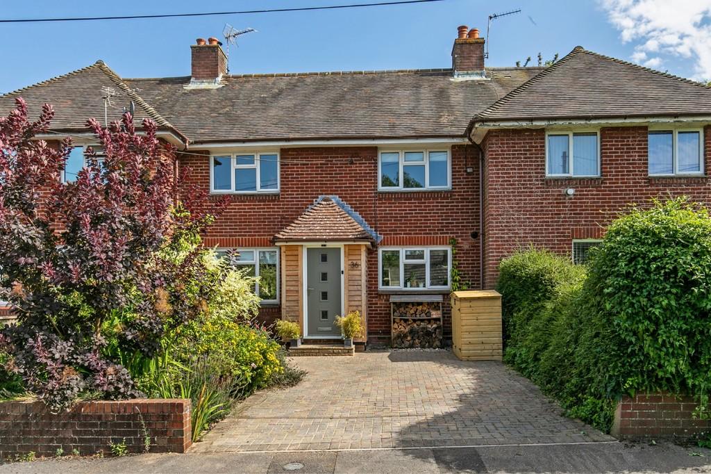 Newton Road, Twyford, Winchester, SO21 3 bed terraced house - £450,000