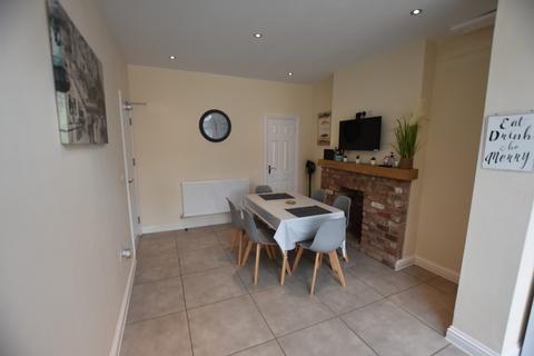 1 bedroom in a house share to rent - Oxford Street, Kettering