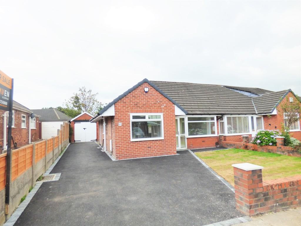 Alan Avenue, Failsworth 2 bed semidetached bungalow £209,995