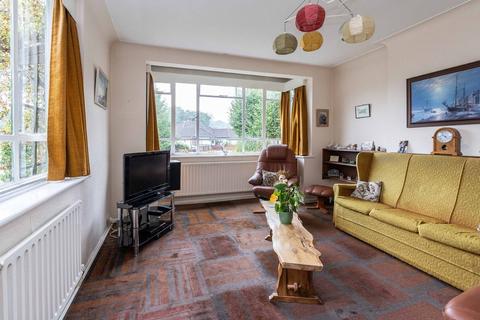 42 Hillside Gardens, Brockham, Betchworth, RH3 7EW
