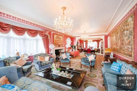 142 Manor Road, Chigwell, IG7 5PR