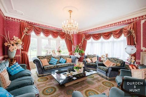 142 Manor Road, Chigwell, IG7 5PR