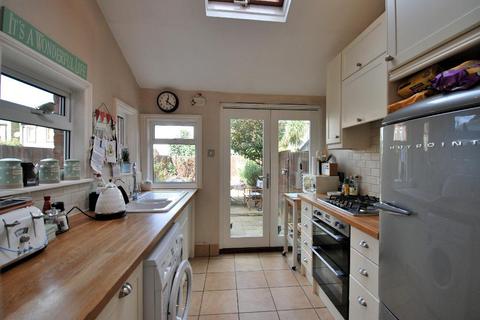 8 Devonshire Road, London, W5 4TP
