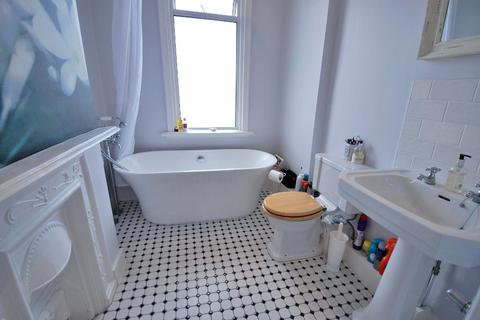 8 Devonshire Road, London, W5 4TP