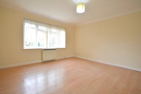 1 bedroom maisonette to rent, Sheridan Court, Ray Lea Road, Maidenhead, Berkshire, SL6