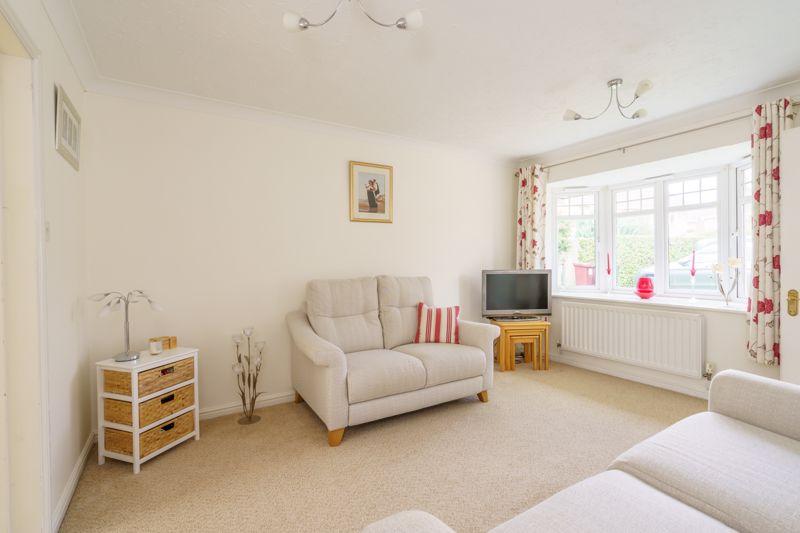 Peacock Close, Chichester 2 bed semidetached house £335,000