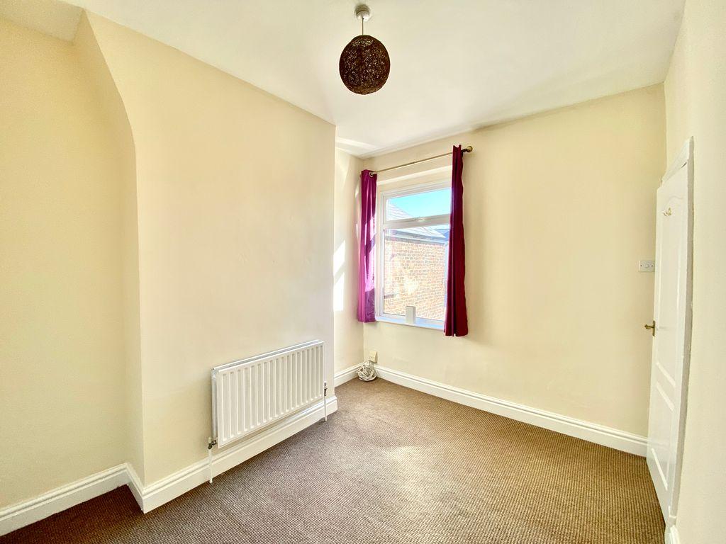 Bedroom 2 (Double)