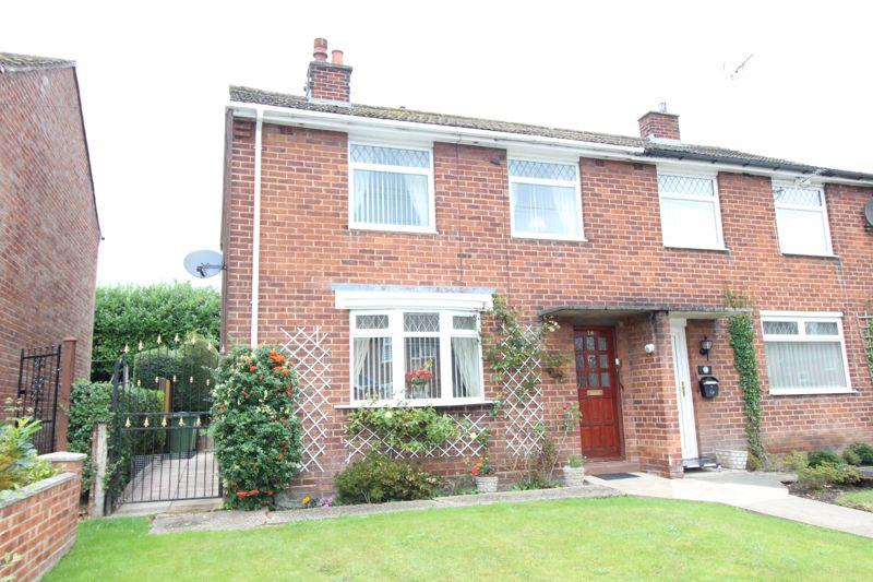 Aran Road, Wrexham 3 bed semidetached house £150,000