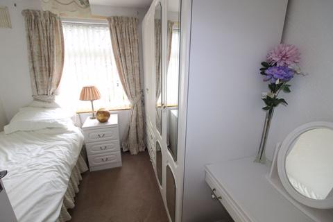 18 Aran Road, Wrexham, LL12 7BT