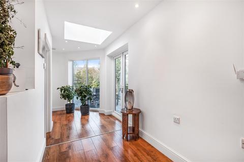 129 Rownhams Lane, North Baddesley, Southampton, SO52 9LU