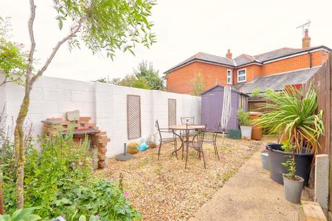 33 Botley Road, Romsey, SO51 5AG
