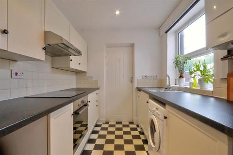 33 Botley Road, Romsey, SO51 5AG