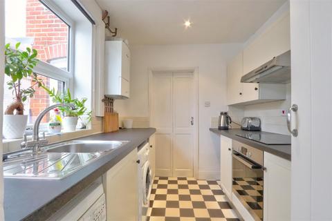 33 Botley Road, Romsey, SO51 5AG