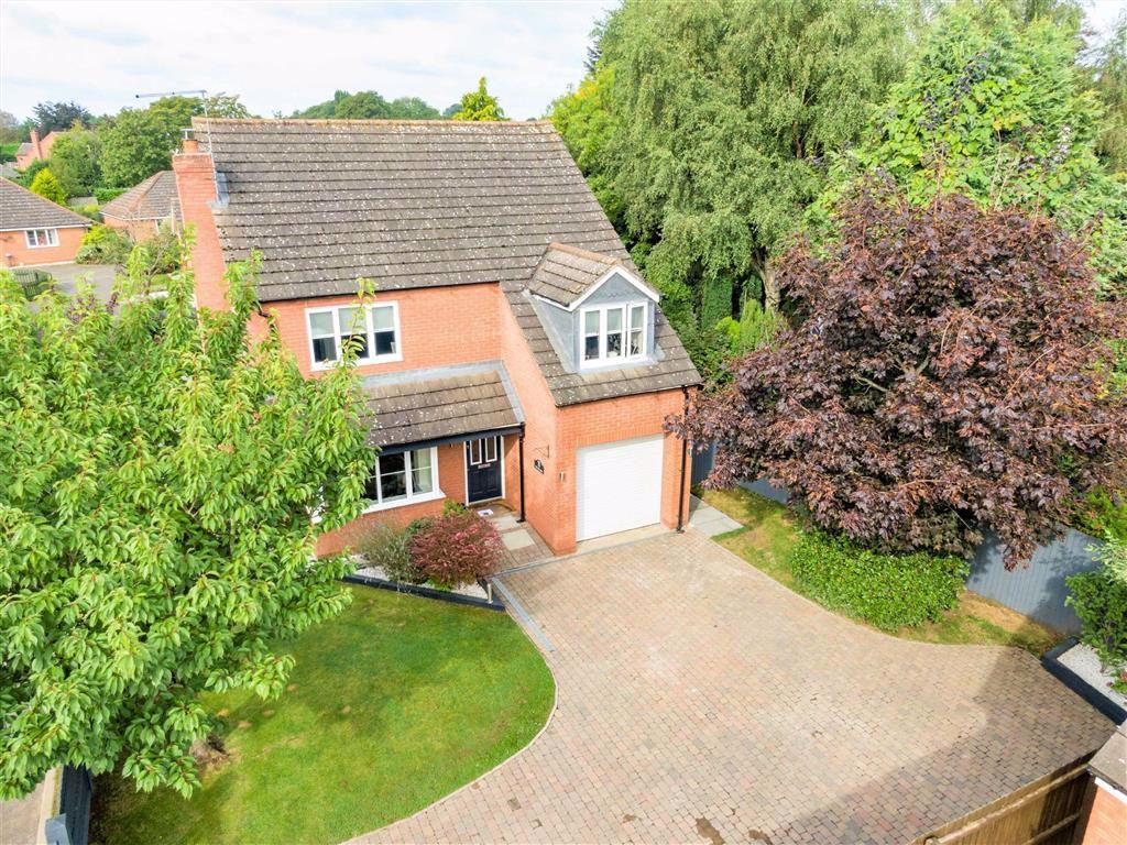 Bronington Park, Wrexham, SY13 4 bed detached house £360,000