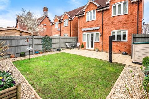 144b Botley Road, North Baddesley, Southampton, SO52 9EE