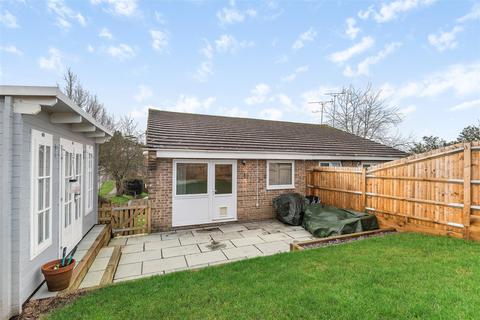 1 Ashdown Way, Romsey, SO51 5QR