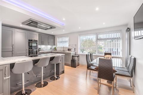 1 Ashdown Way, Romsey, SO51 5QR