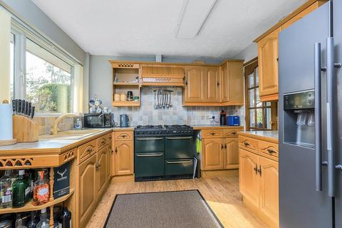 16 Cupernham Lane, Romsey, SO51 7JH