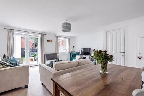 46 Knights Meadow, North Baddesley, Southampton, SO52 9AF