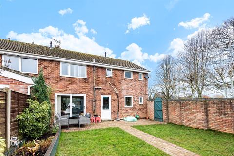 5 Alder Close, Whitenap, Romsey, SO51 5SJ