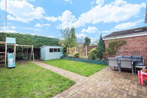 5 Alder Close, Whitenap, Romsey, SO51 5SJ
