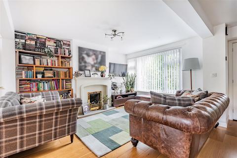 5 Alder Close, Whitenap, Romsey, SO51 5SJ