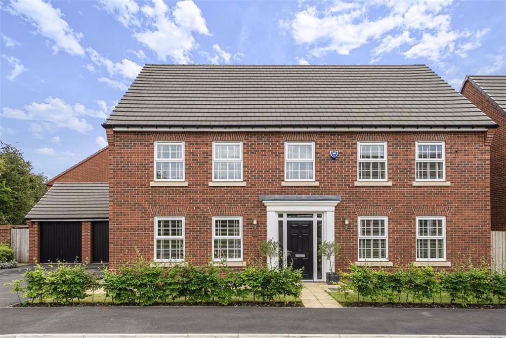 Chestnut Drive, Knaresborough, North... 5 bed detached house £699,995