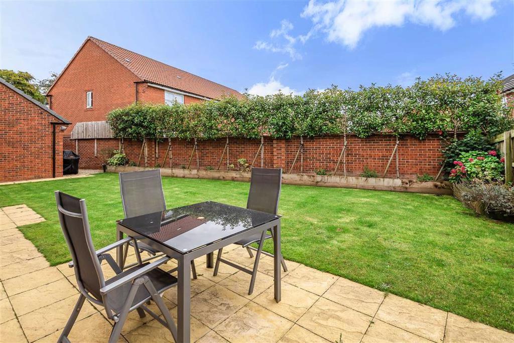 Chestnut Drive, Knaresborough, North... 5 bed detached house £699,995