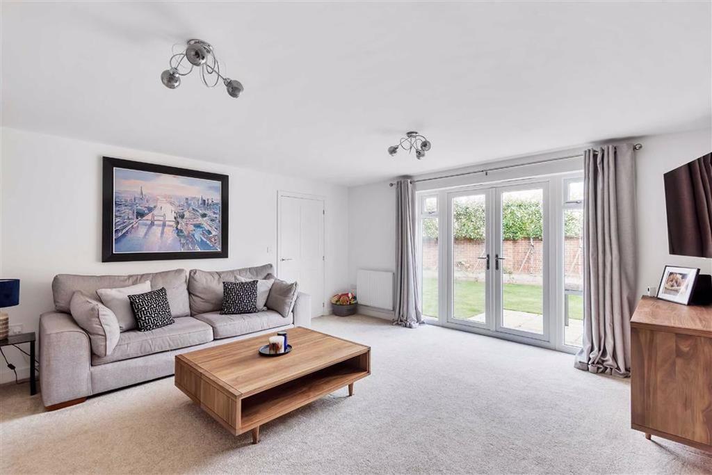 Chestnut Drive, Knaresborough, North... 5 bed detached house £699,995