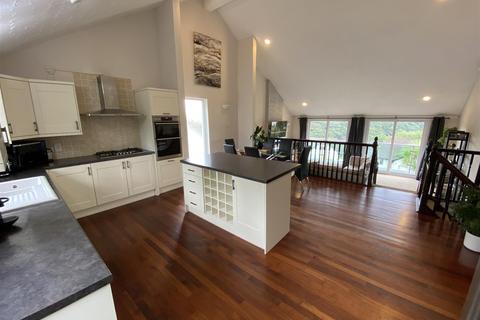 7 Creekside View, Tresillian, Truro, TR2 4BS