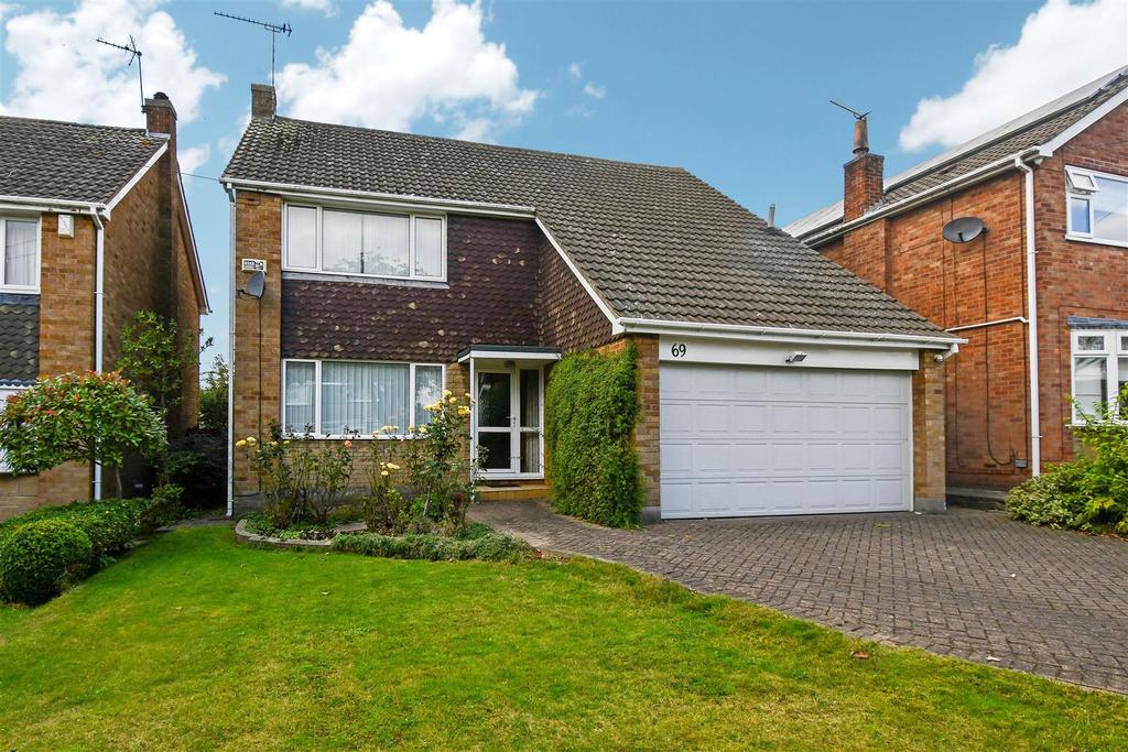 Grundale, Kirk Ella, Hull 4 bed detached house £350,000