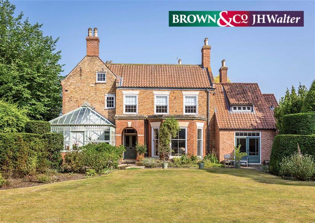 Dykes End, Collingham, Newark, Nottinghamshire 7 bed detached house