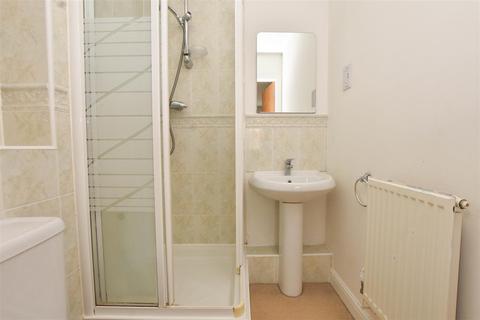 8 Grenada Close, Eastbourne, BN23 5TJ