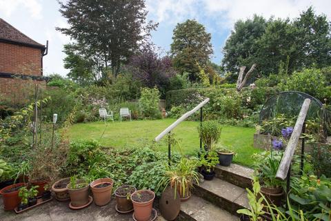 6 Downs Road, Canterbury, CT2 7AY