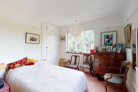 6 Downs Road, Canterbury, CT2 7AY