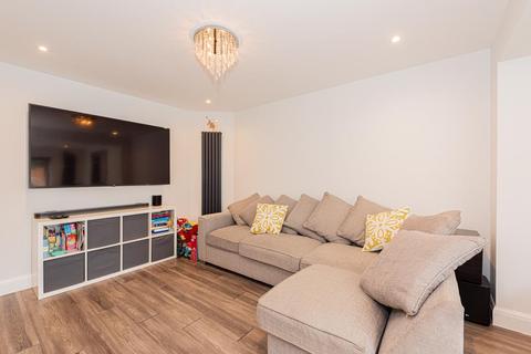 106 Meadowview Road, Epsom, KT19 9UA