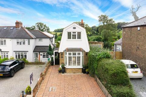8a Ivy Chimneys, Epping, CM16 4EL