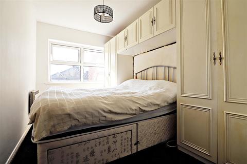 129b Parsonage Manorway, Belvedere, DA17 6NF