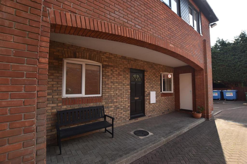 Baker Mews,Maldon 2 bed retirement property £172,500