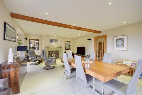 Ramsden Dingleden, Benenden, Cranbrook, TN17 4JT