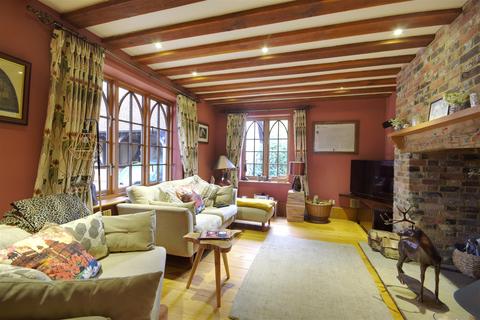 Ramsden Dingleden, Benenden, Cranbrook, TN17 4JT