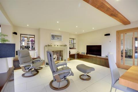 Ramsden Dingleden, Benenden, Cranbrook, TN17 4JT