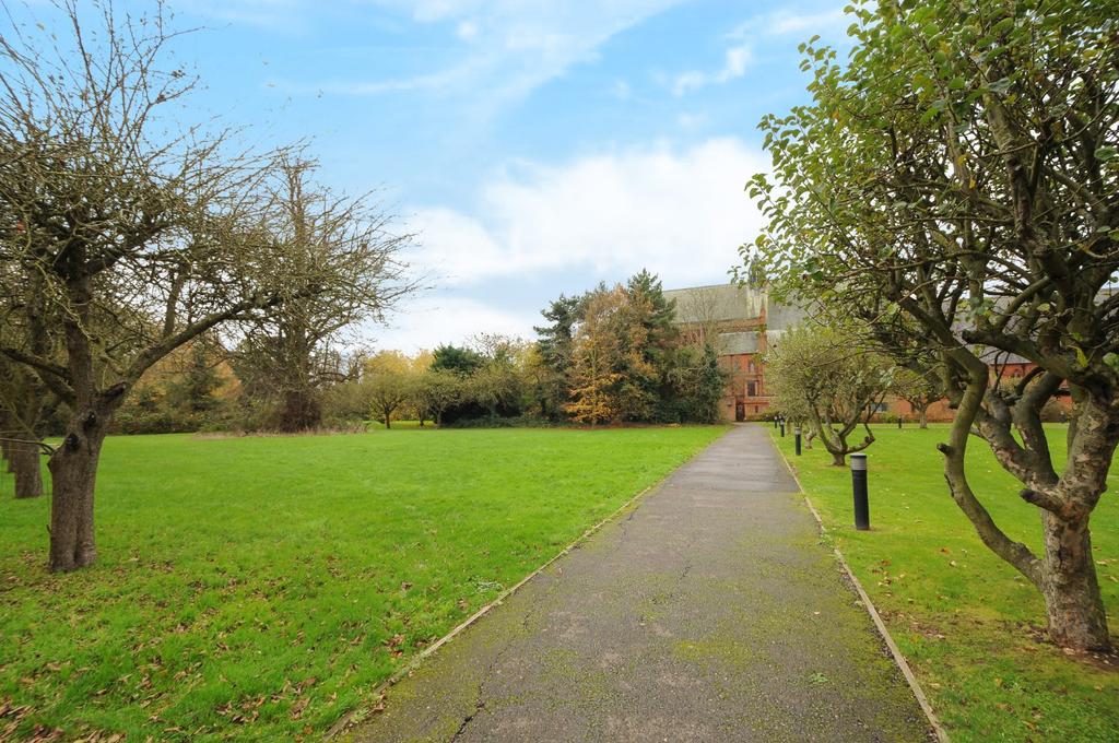 Communal Grounds